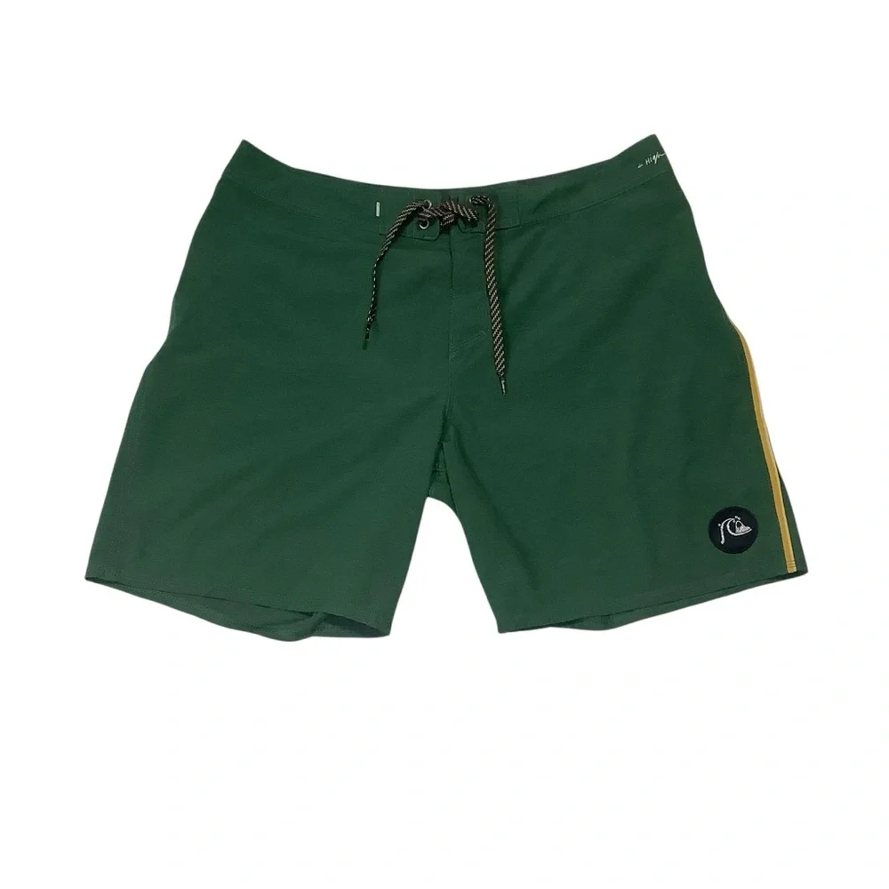 Quicksilver Men’s Boardshorts Sz 34 Green
